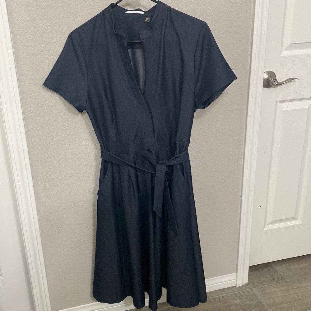 T Tahari Belted Pleated Dark Denim Midi Dress Size 10